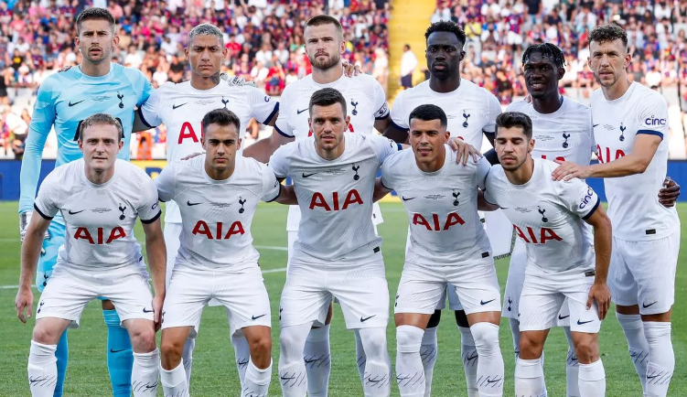 Tottenham "Gà trống" bắc London từ khó khăn đến nổi tiếng